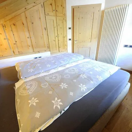 Appartamento Neve Molto Spazioso E Luminoso Disposto Su 2 Livelli Livigno
